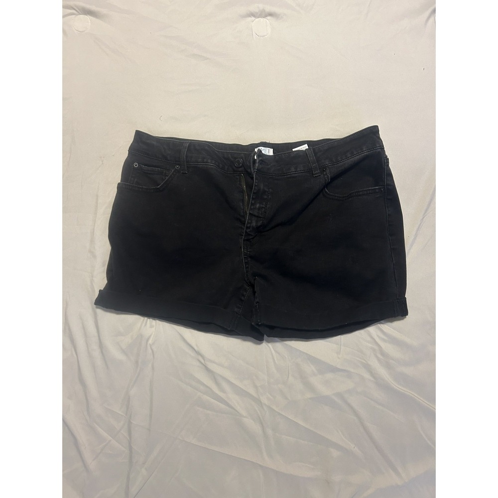 Time And Tru Women's Black Button Jeans Shorts Size 18